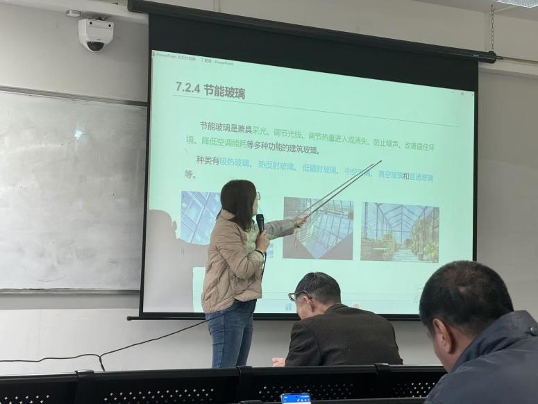 407605d180489c88a8b2ab588a47d3c