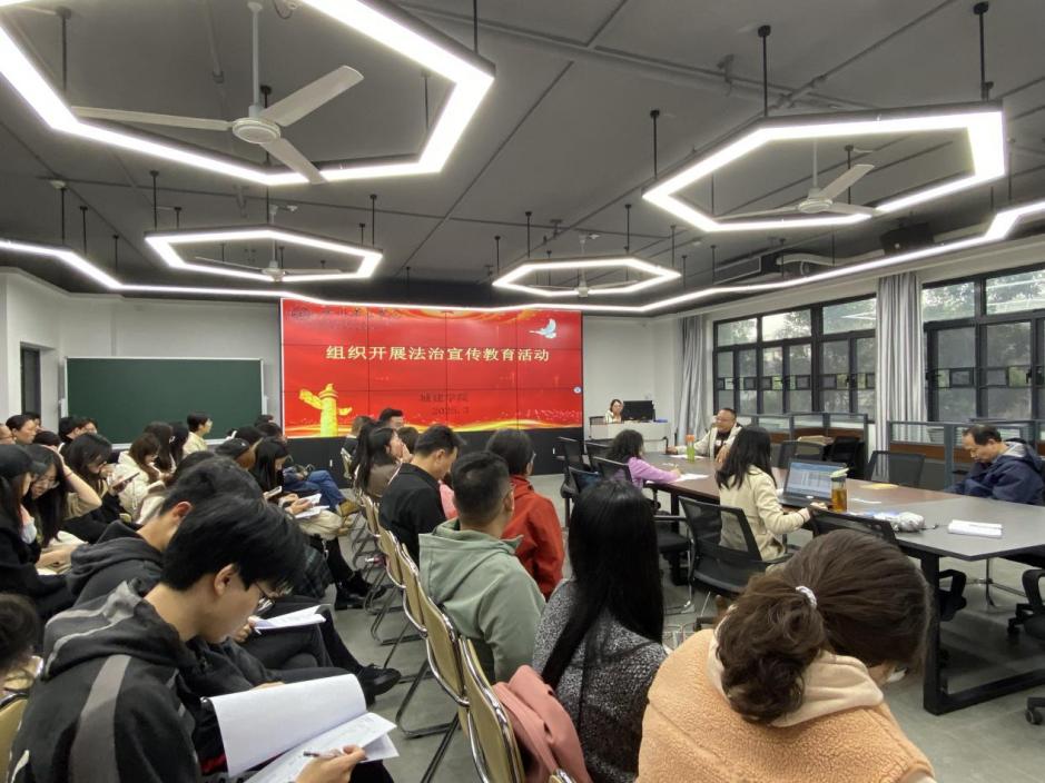 f38afddedaae39f422e95e1374ef57c