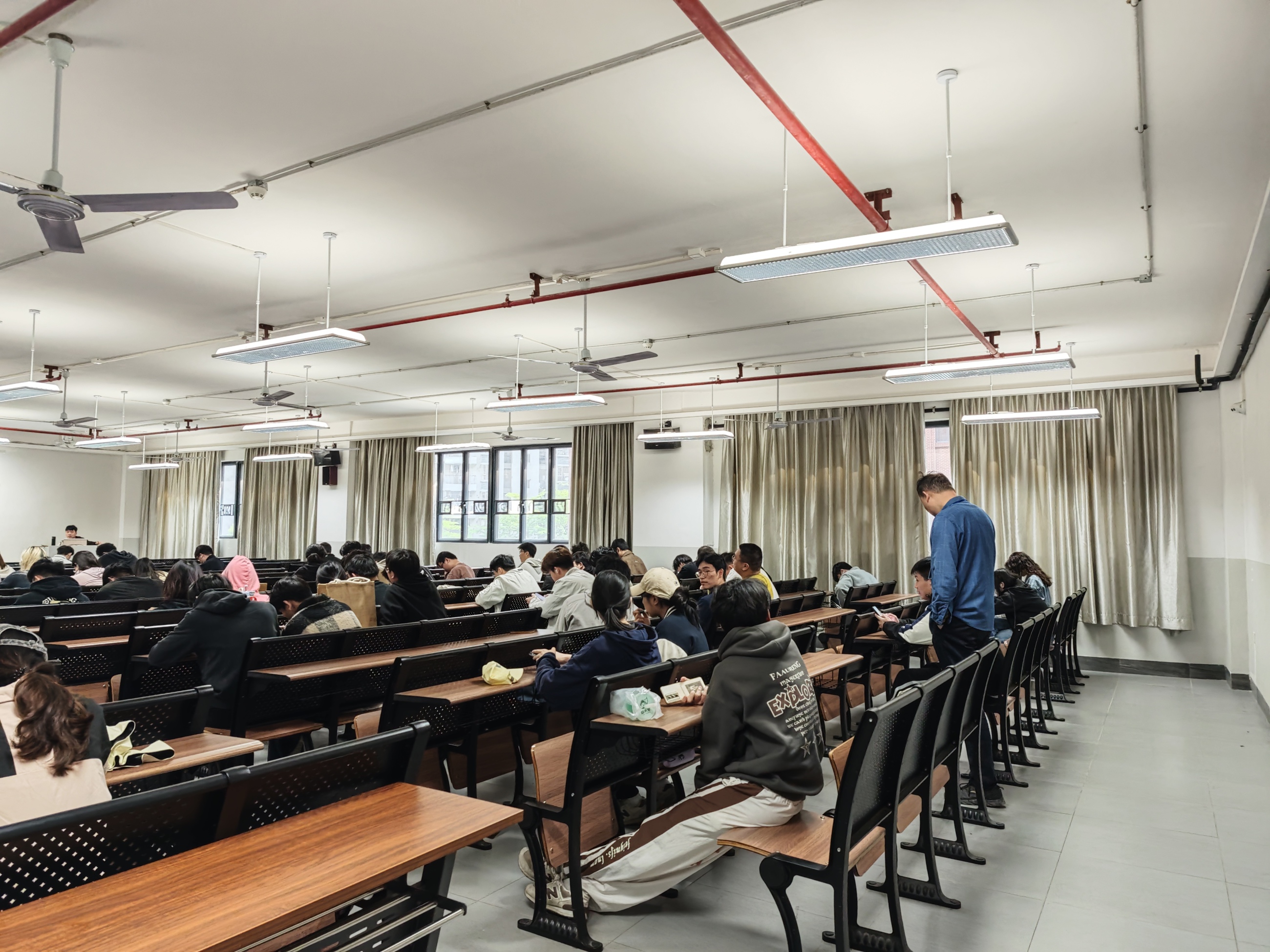 01f2f98f7497389e69d07397505ec95