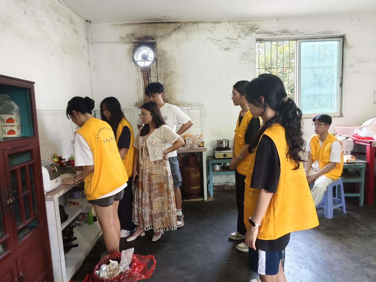 c0903af6caf54083dc6dd2c2ecd3f36