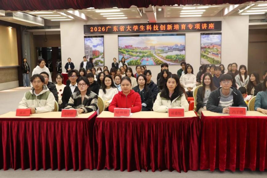 7b3fd3e8cf7395c8abcc540ae7c8dbf4