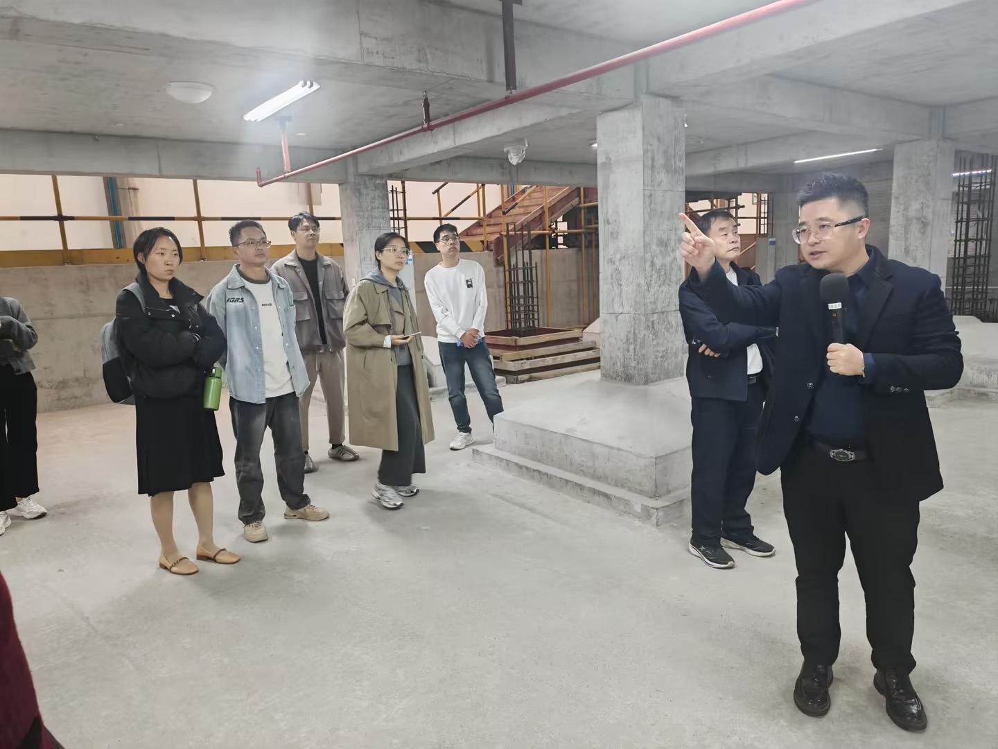 f5976d4d3ae5b4bc7fc13542a0f67866_compress