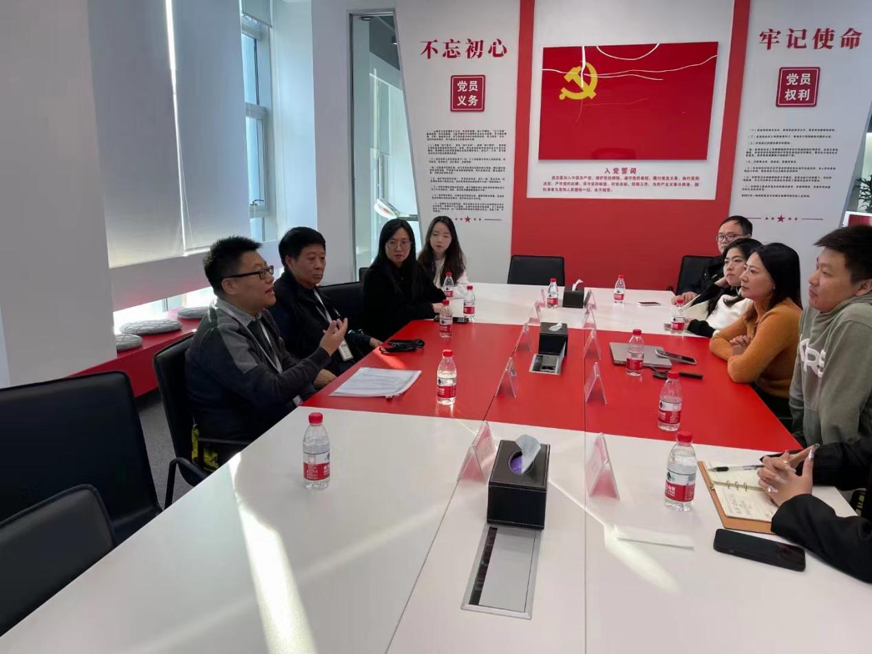 2f2c4e0a-5b6d-4cd0-b5a7-a5426641979f