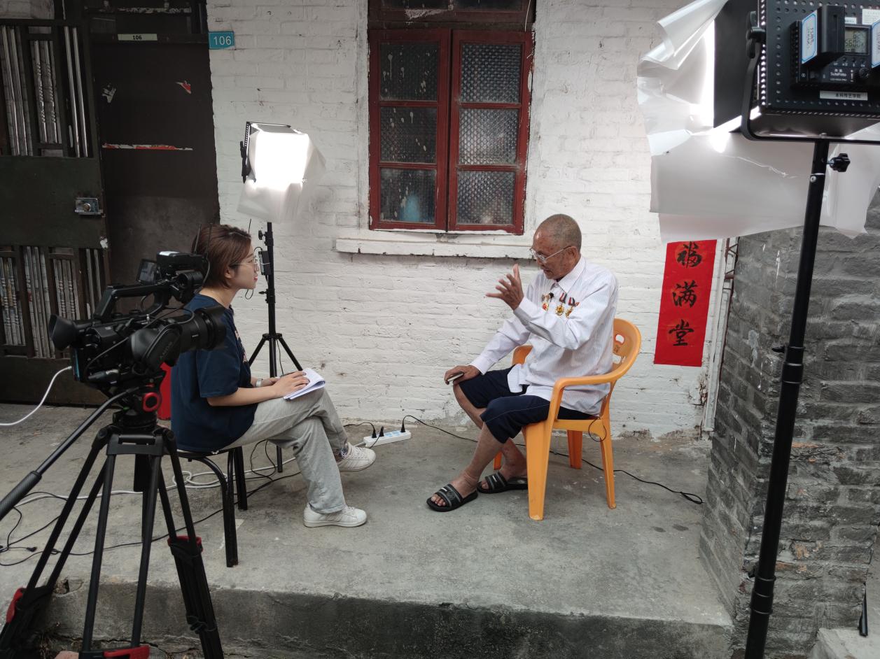 红色 老兵工作照