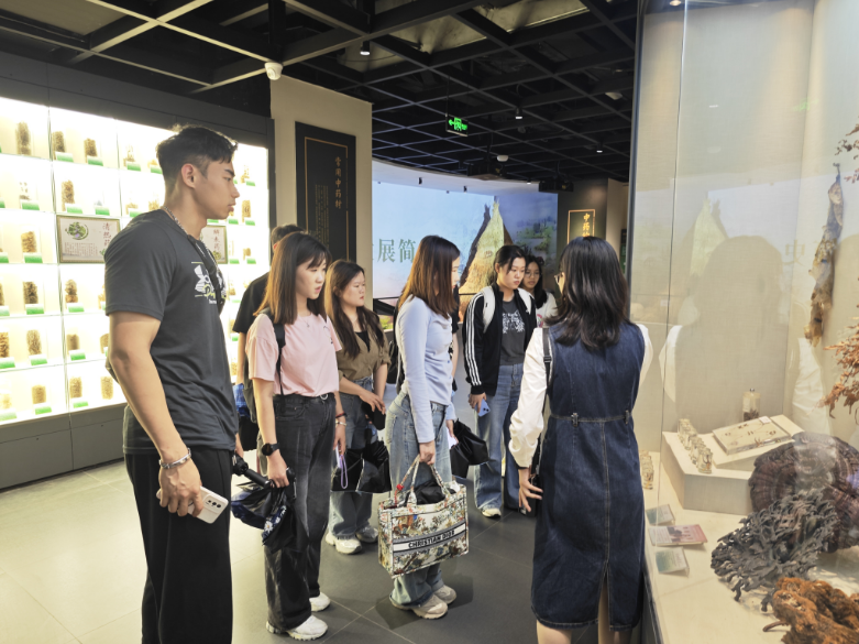 82942391c139e875a75996e620967f9