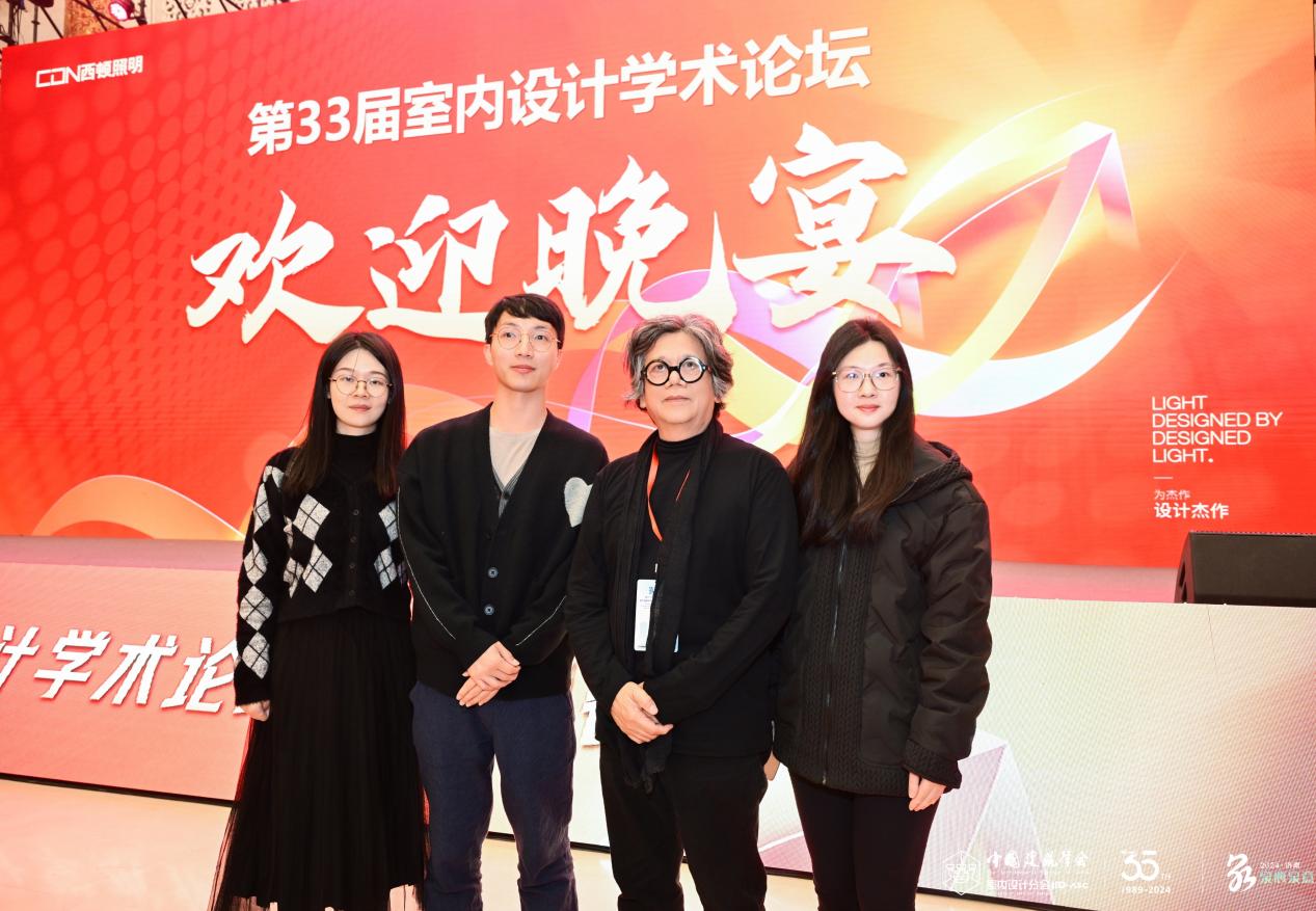 c1956953a4d3c4c9e5f5a5516281c37