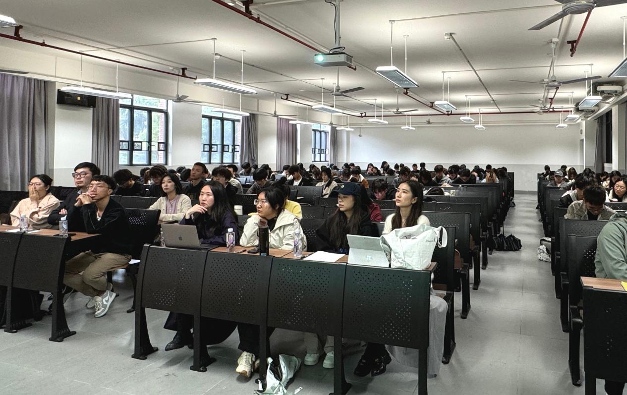 bbae15b6348c5e93c1dbd5b1105ab1f