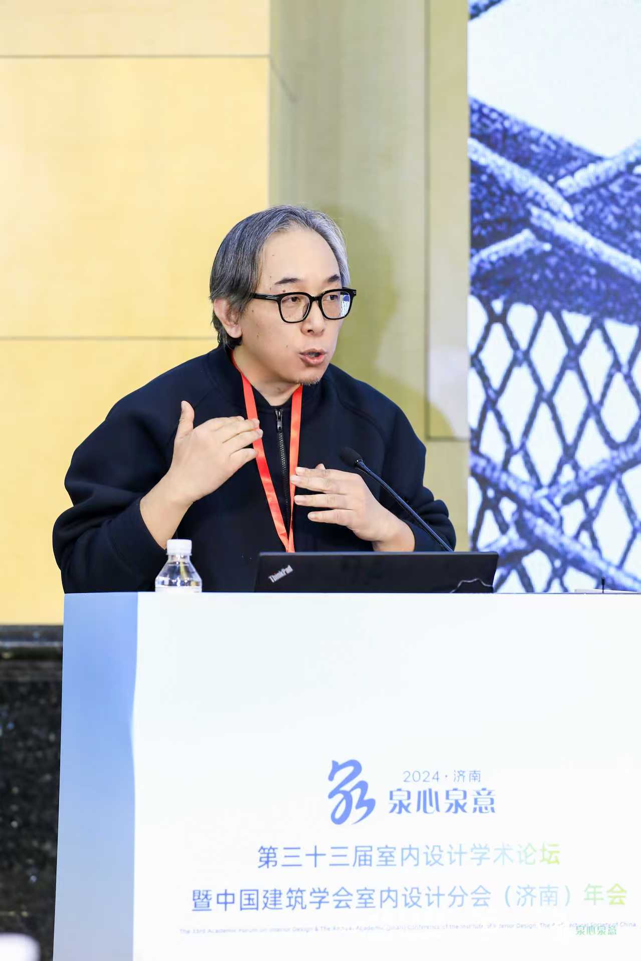 e40111a831783078a15060bb49cfe9f