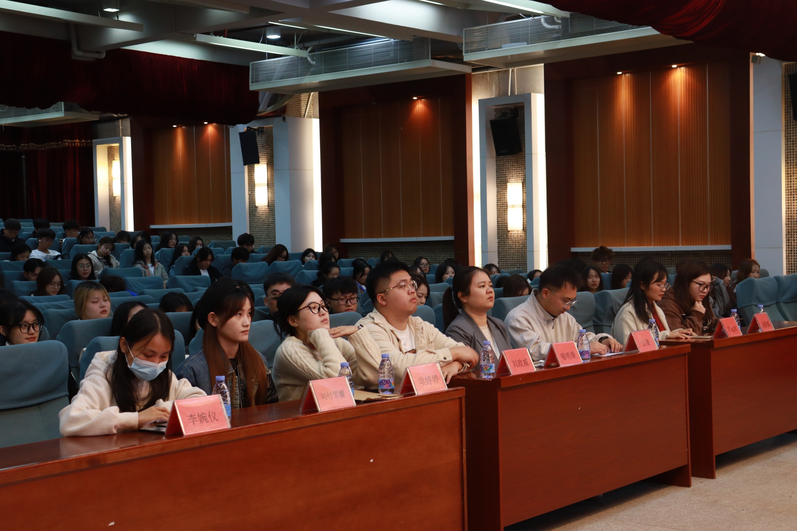 图示, 示意图

中度可信度描述已自动生成:ver1