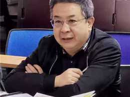 张向力 艺术二级导演