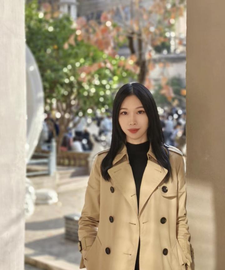 何莉丽照片--视觉