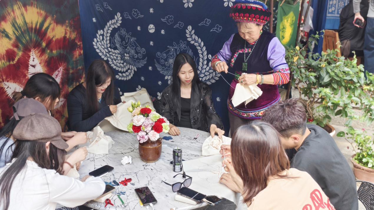 6c88307d735336632299b0c263553e7