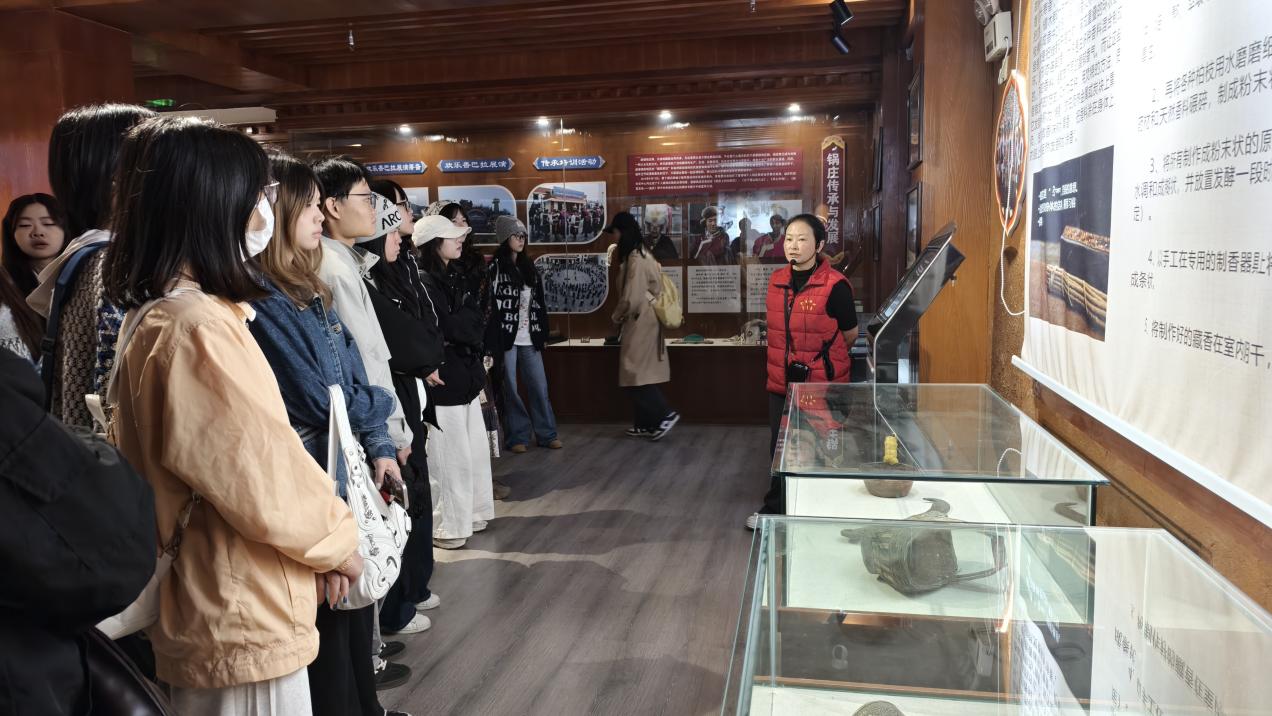 9a1d60698eec758da1323fd4cc70b75