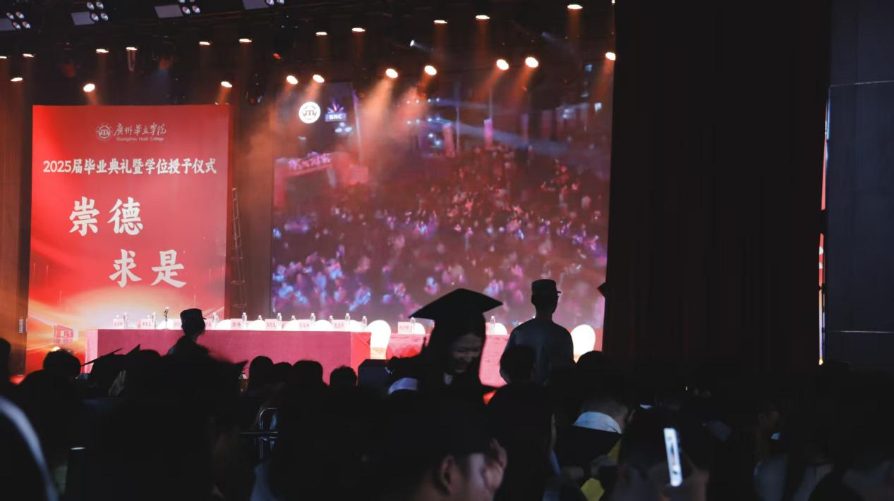 011d5a6f700bf6cc2b1f4e1a41a3f0d