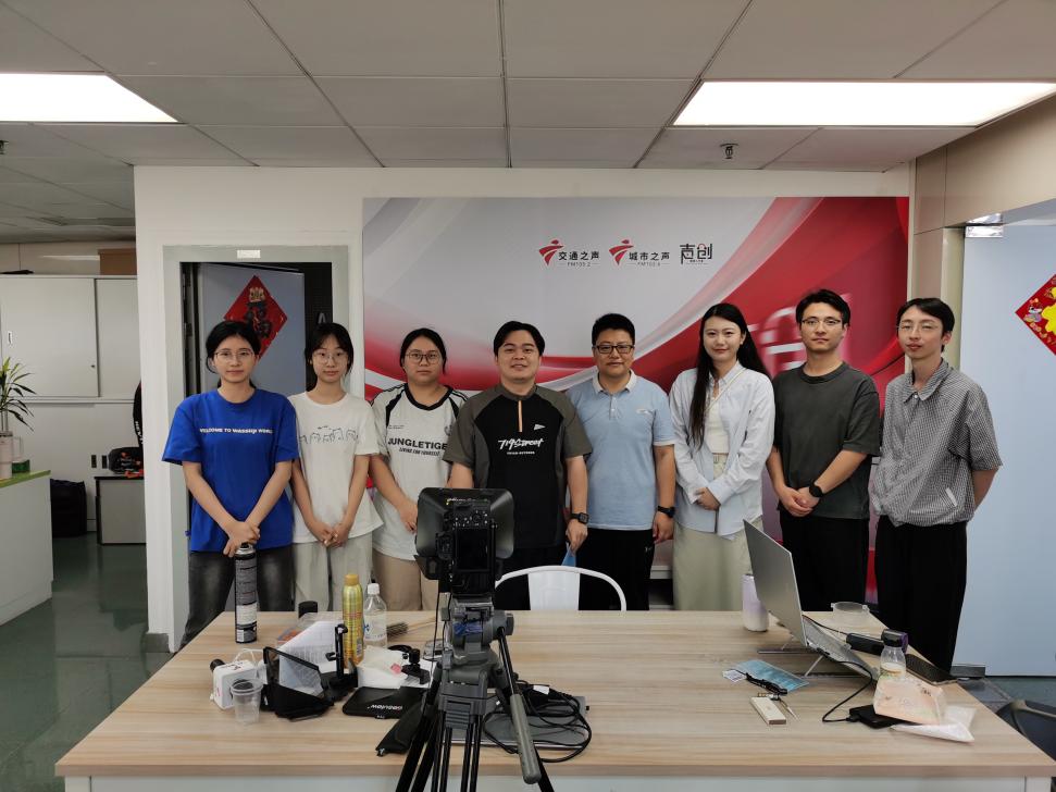 132805a1682837f2856a95bfa1b8e1ec