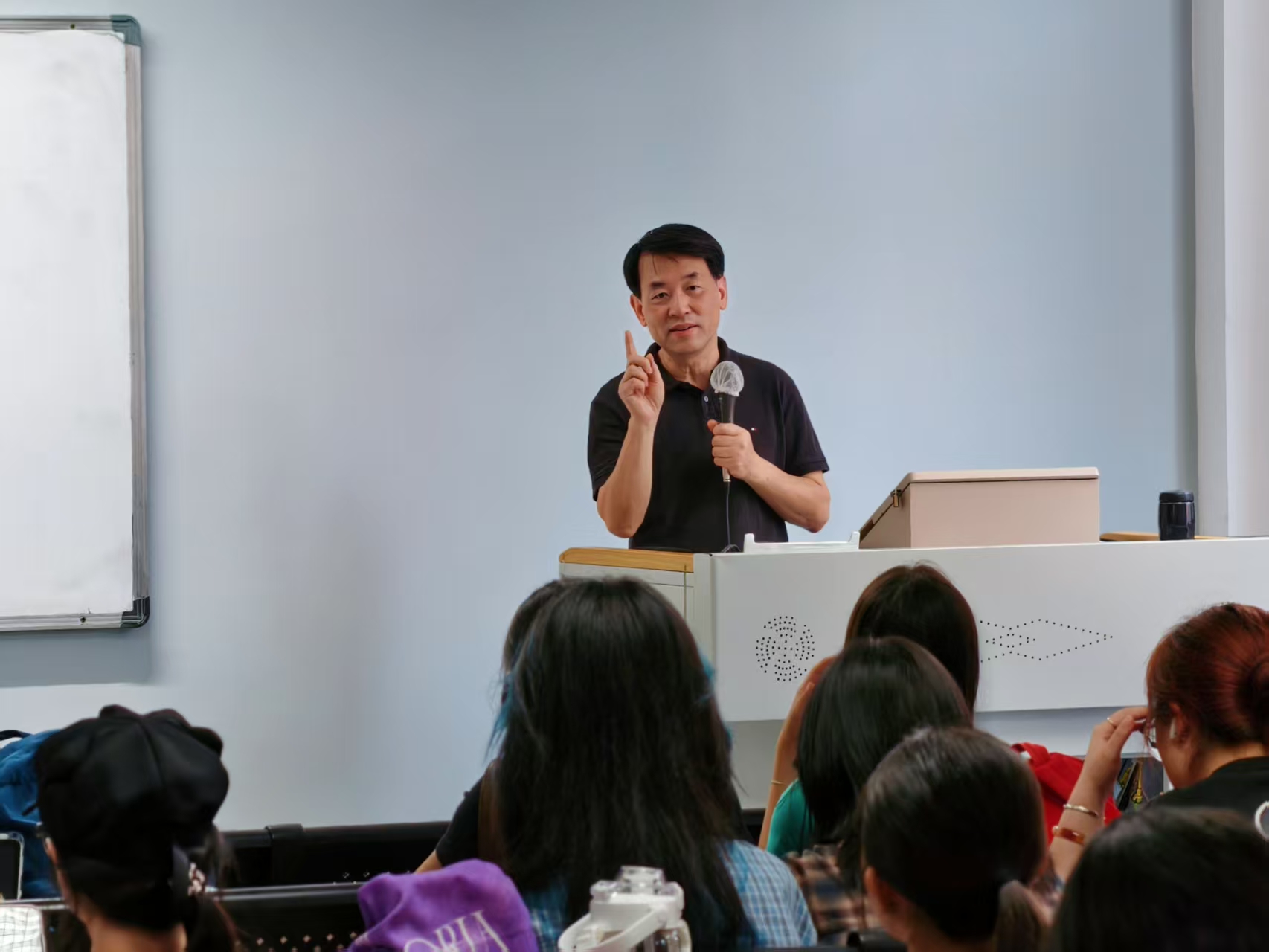 9b668136e3cb43c24ba0ec949852b1d5