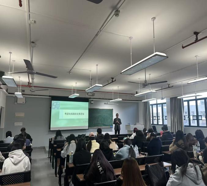 271f240bbb6a24695d8ce992a46f0a2e