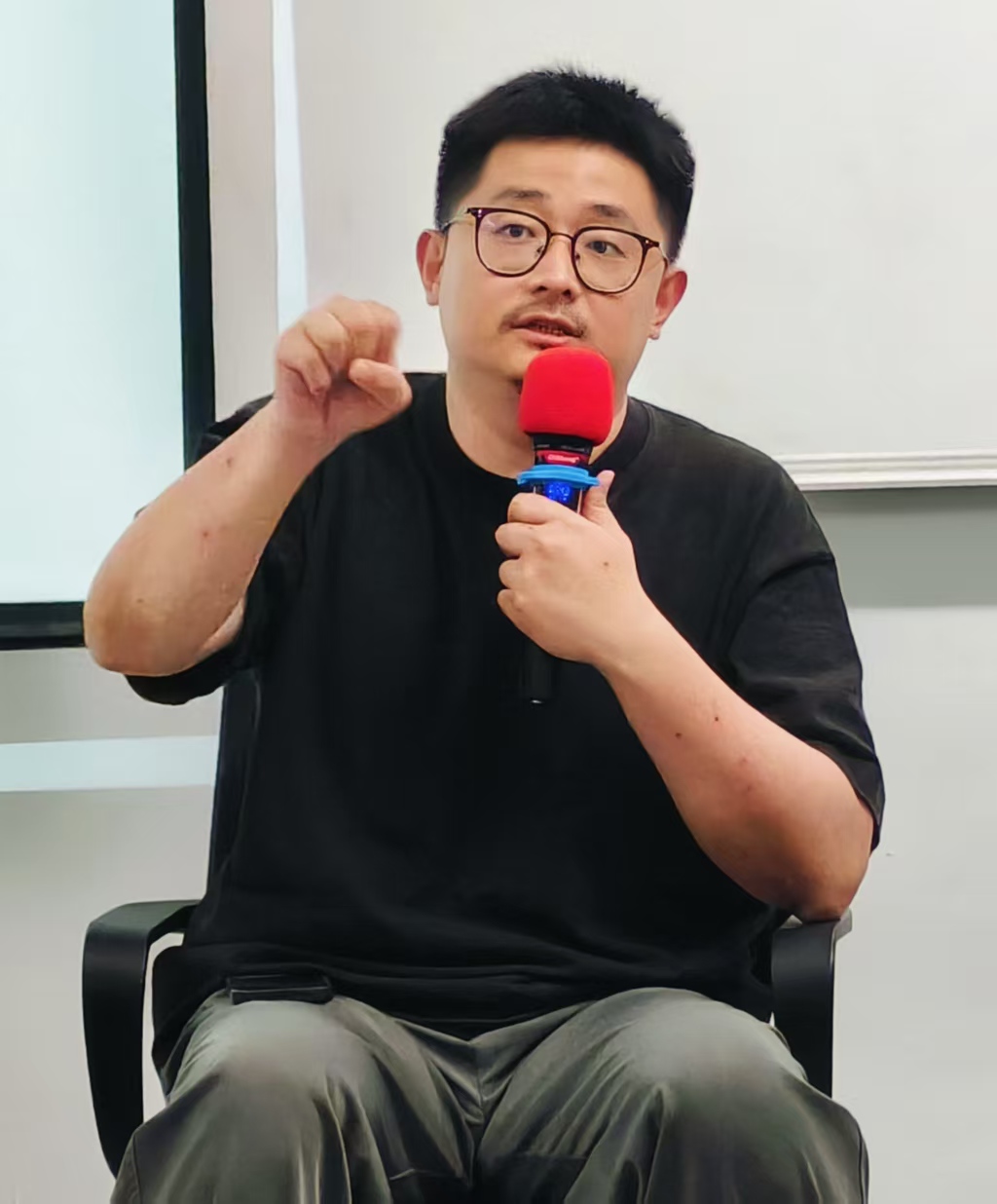 8ad2cc8e22059f4929e5a2e816ff4c3b