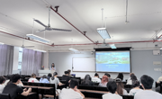 新艺术与设计学院召开2027届学生校外实习动员大会暨预实习专题培训