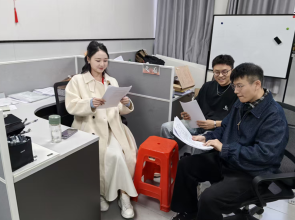 网络与新媒体专业基础与理论教研室开展磨课教研活动