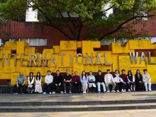 国际学院师生代表参访暨南大学，重走习总书记暨大视察之路3