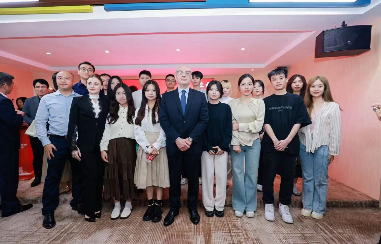 969057c981dff03cb43d8436ec2eaad