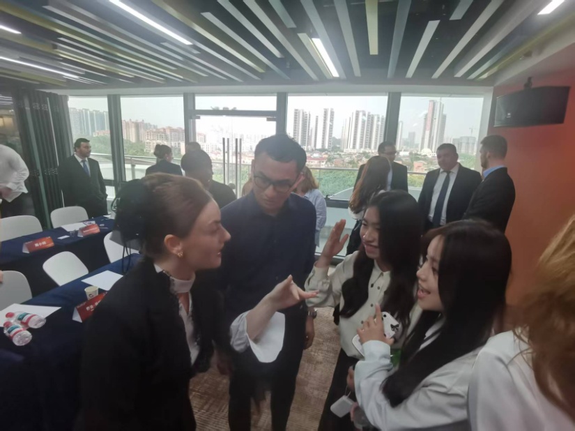 C:\Users\dydt6\Documents\WeChat Files\wxid_mgzr1l2fudxr22\FileStorage\Temp\42b057499e502b0ab4fe31b07ae1d88.jpg