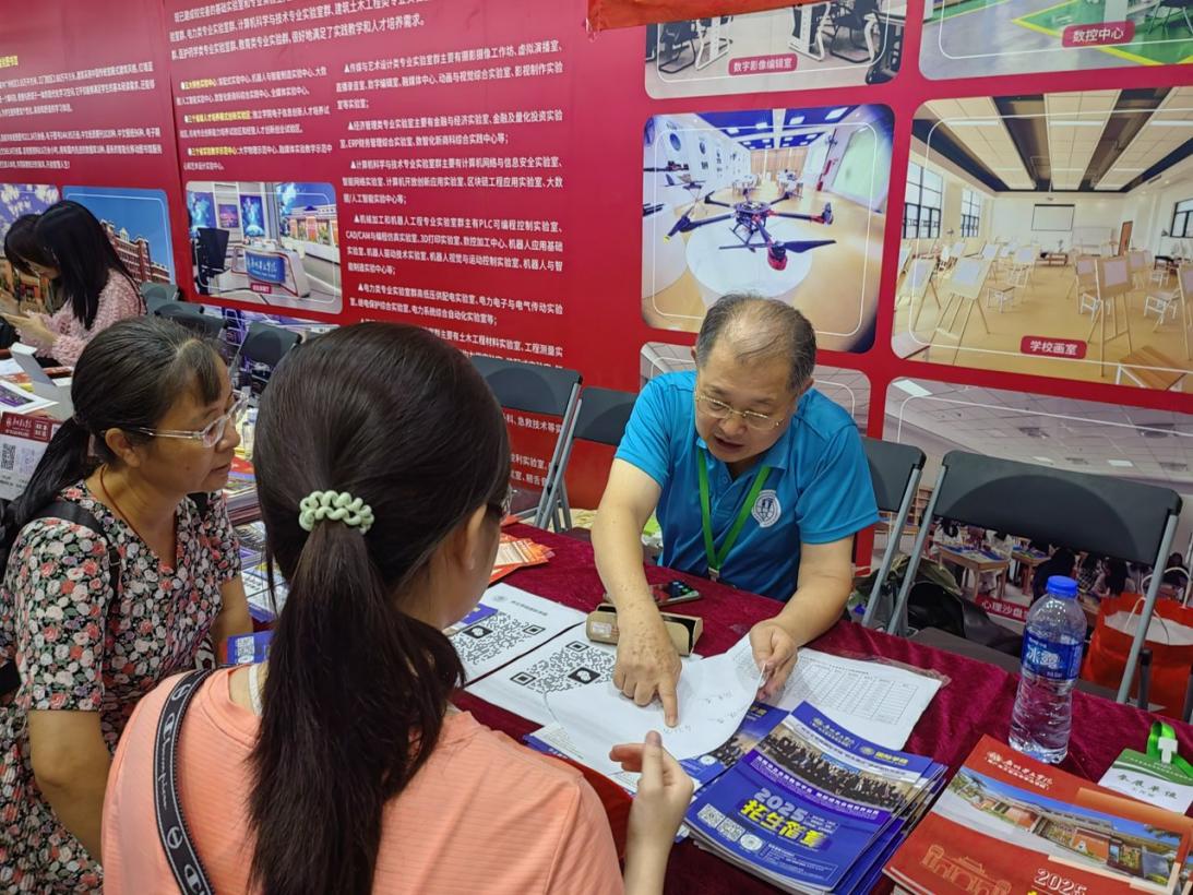 b5b628c0-1395-4c1b-887a-362c98a68d94