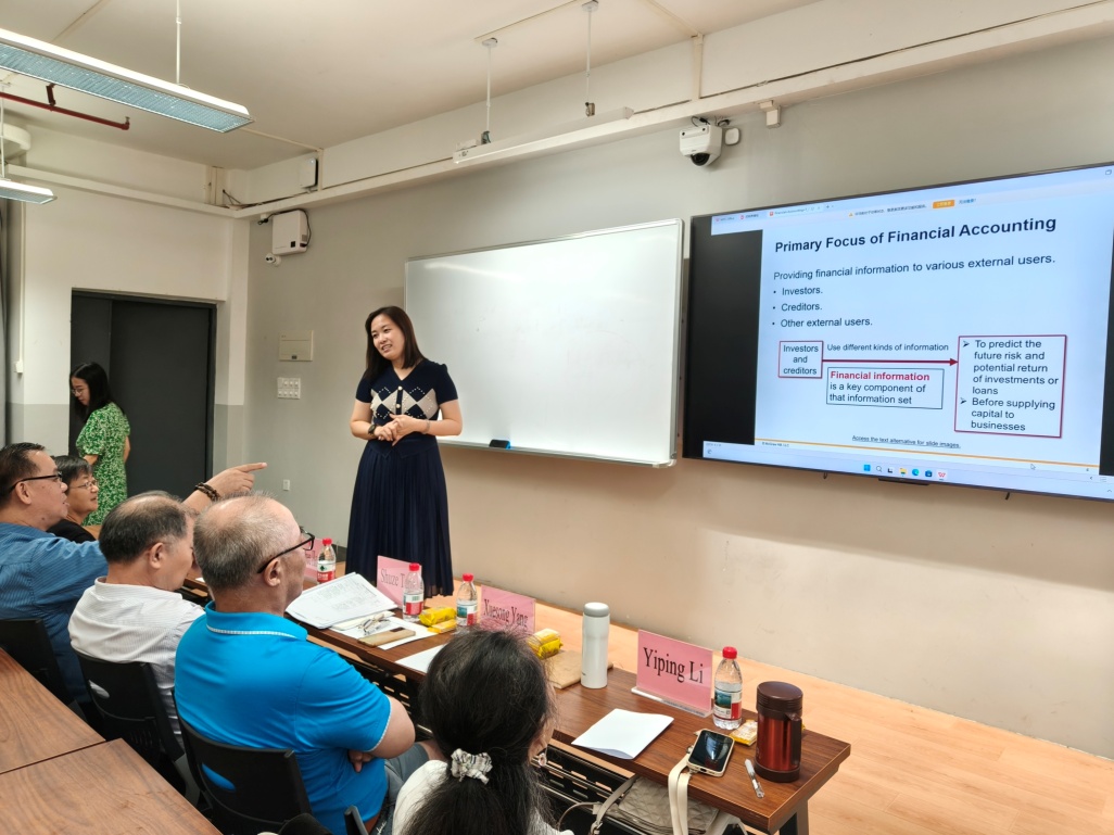 C:\Users\dydt6\Desktop\Photo & Video青年教师试讲视频照片\青年教师试讲视频照片\采用\谭敏莹.jpg