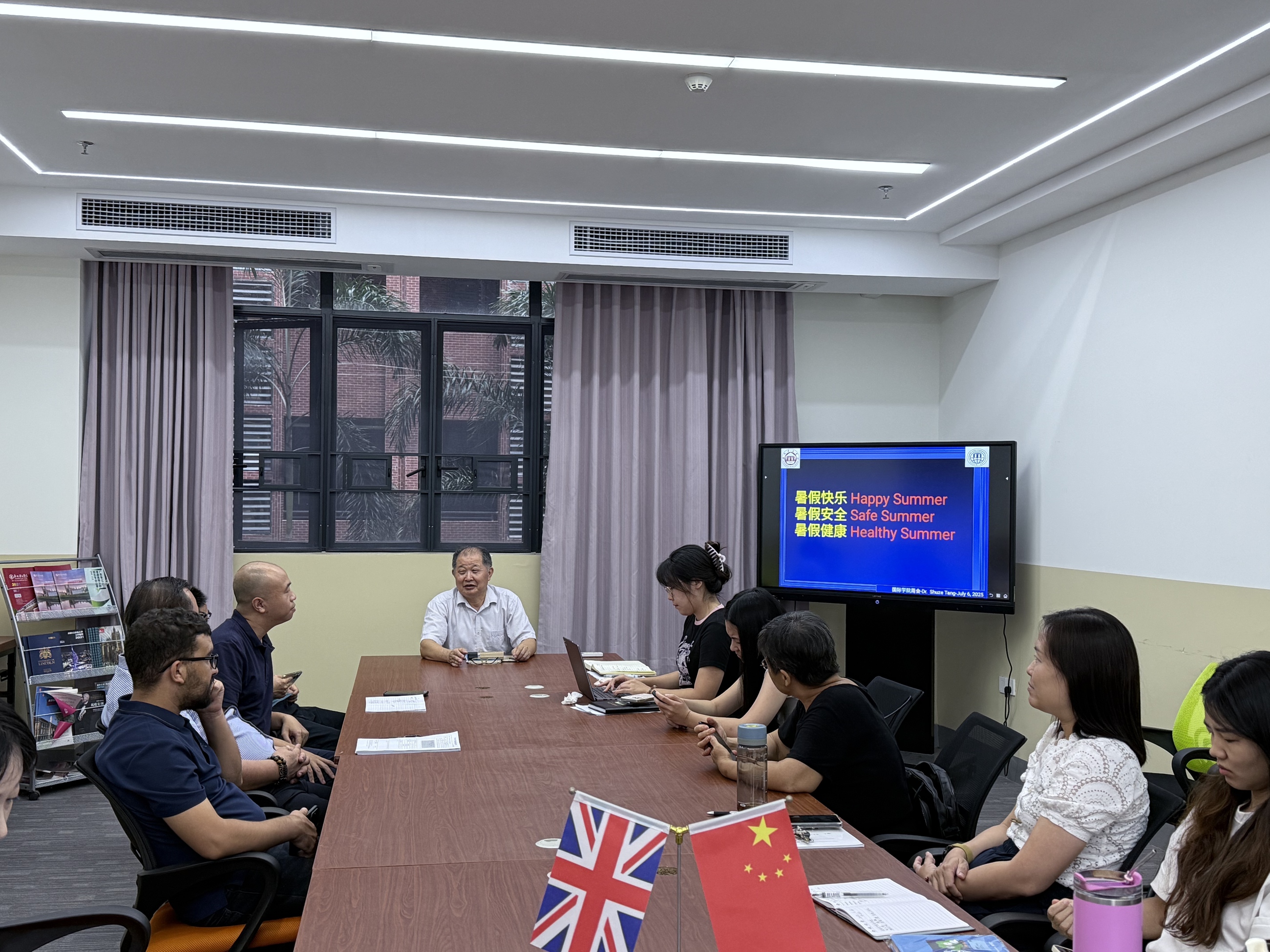 52e5c18a20c7c9a1d5b3c6dd617d133