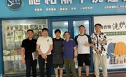 探访施柏丽连锁洗衣店  深入了解学生实习情况