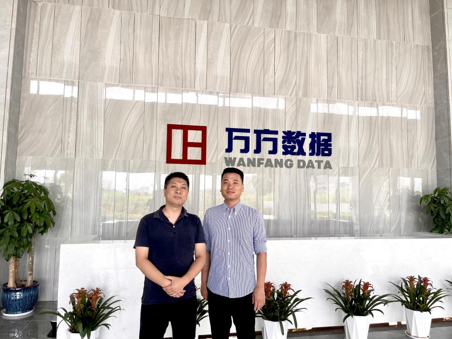 1bd8a8ea354468cf2ec8156e108ebeb