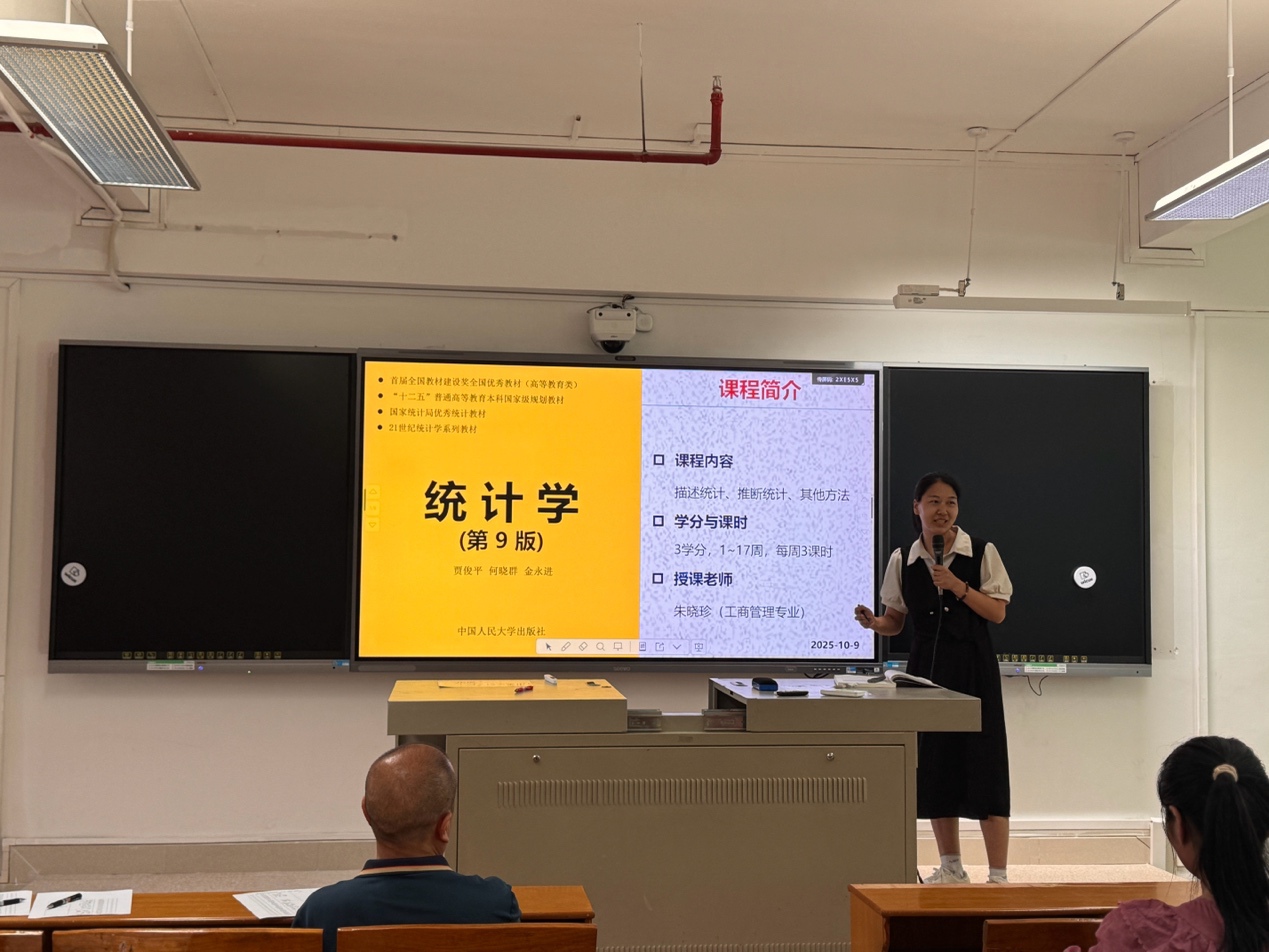 男人和女人在电视前
AI 生成的内容可能不正确。