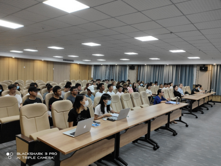 截屏2021-10-08 08.59.59.png