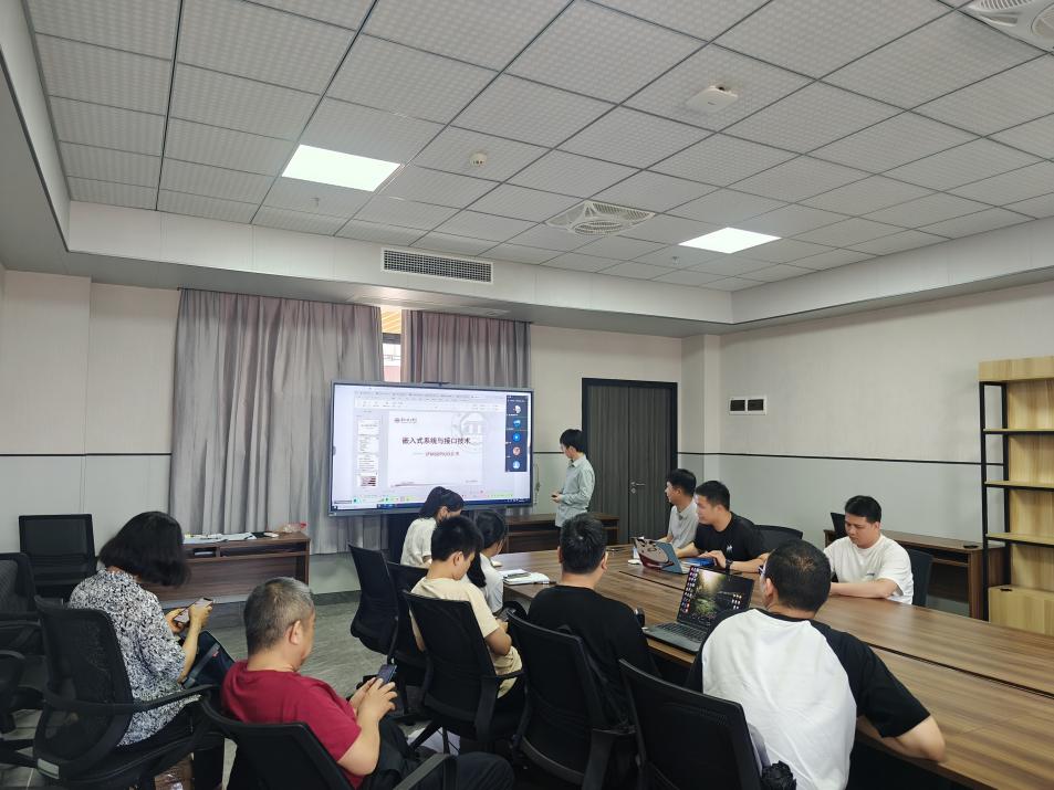 8cde9eba-d59e-476a-8b87-1e32528fb001