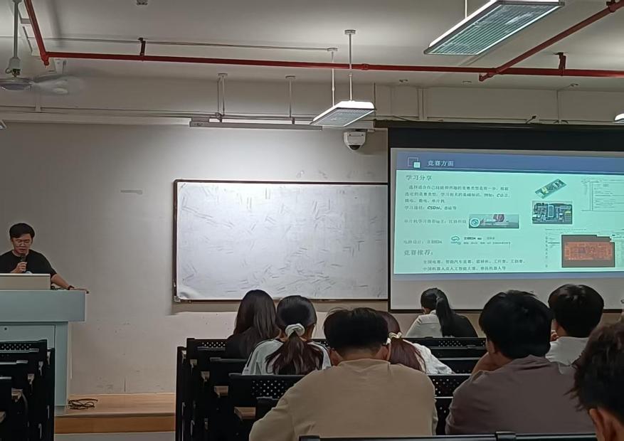 825cdd695a67b39d20ebc47bf60d8c3