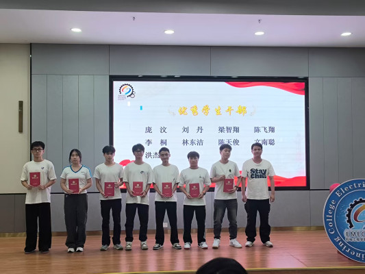 00000000011b922dffd466aea424f20965af3809f