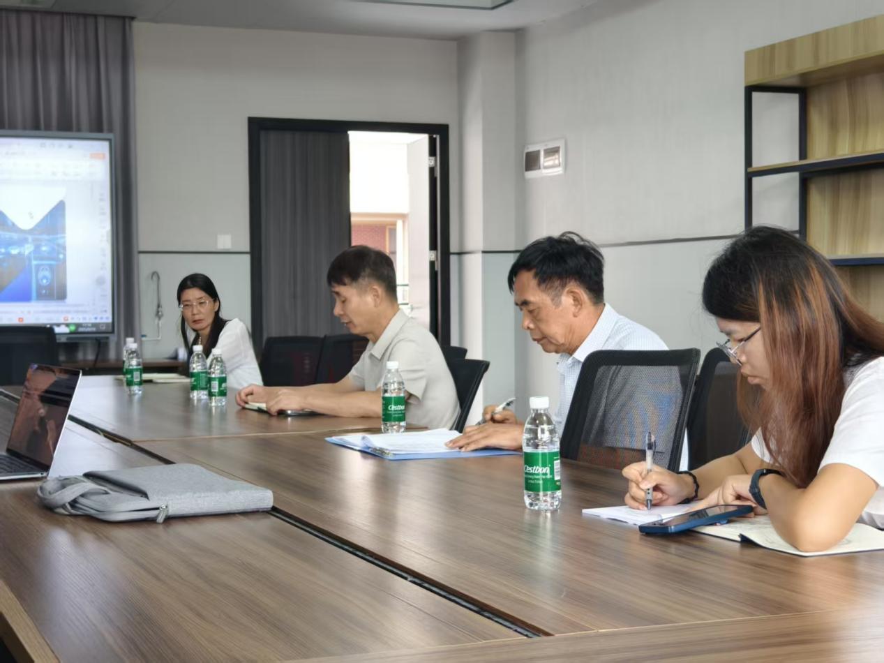 42dbd389bb26eaf06fbdb4535d921e1e