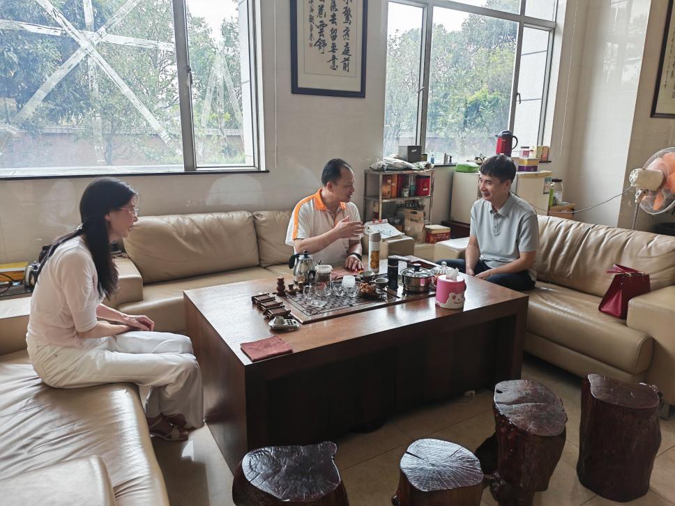 c3c82627-9c27-4fe8-bbbb-3d20d010192c