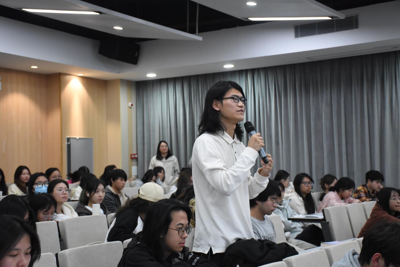 D:/广州华立学院科研秘书工作/2025.1.8 关青讲座/新闻稿/DSC_8738(1).jpgDSC_8738(1)