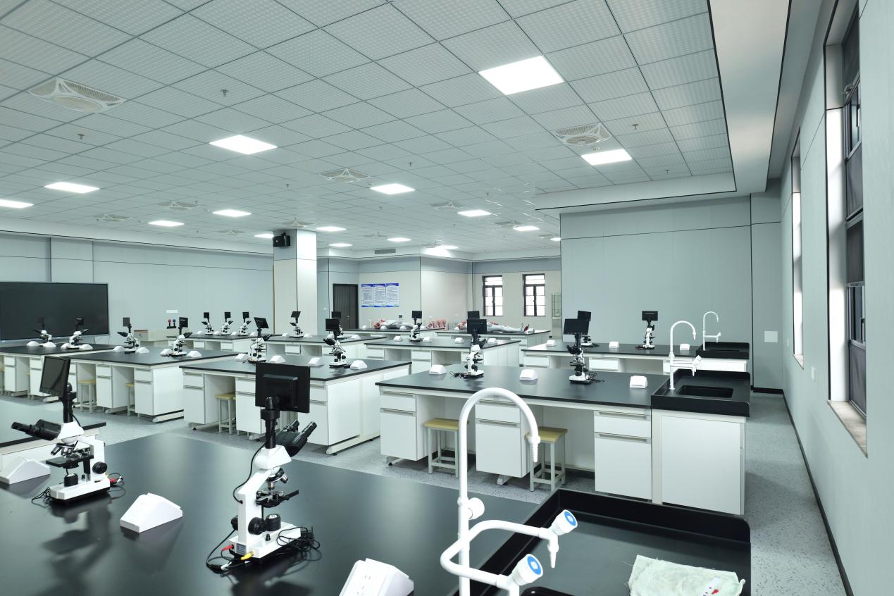 C:/Users/Teacher/Desktop/护理/acba2322a90ec6b28763021eb22271c.jpgacba2322a90ec6b28763021eb22271c