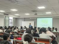 从“技术”到“温度”：广州新华学院护理学院院长王秀岚教授来校讲学