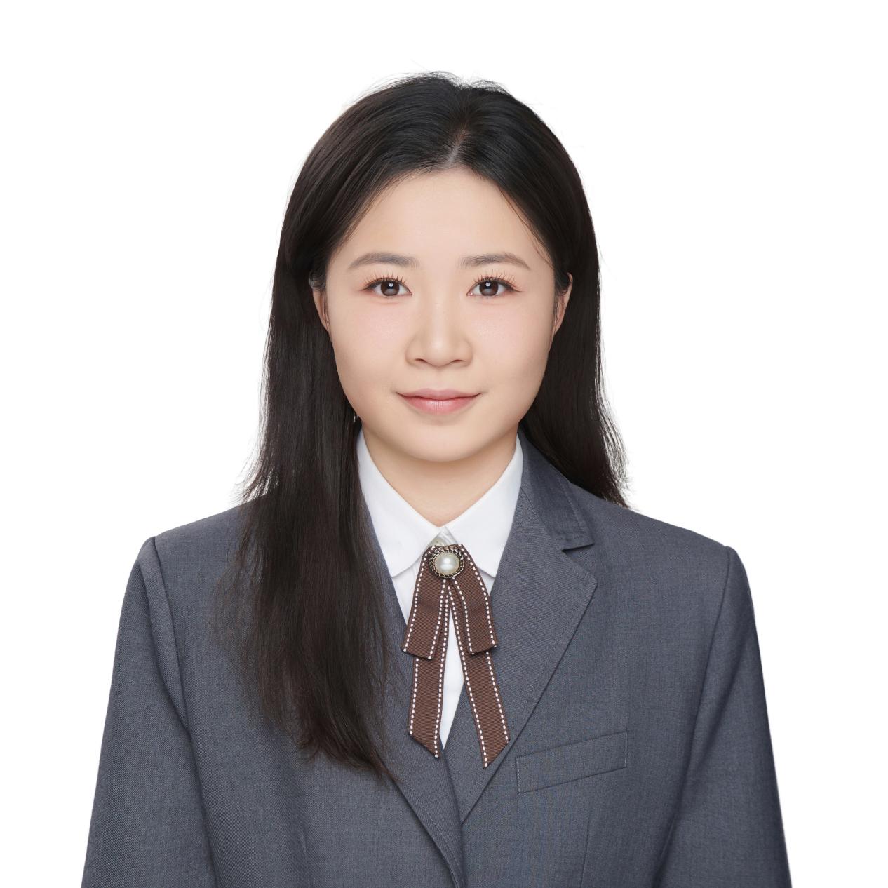 李思嘉证件照，华立统一ID：20180167257