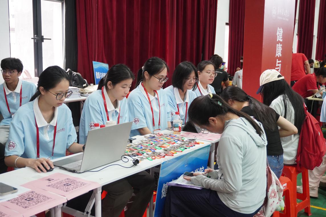 /Users/zhanglifang/Desktop/DSC00415的副本.JPGDSC00415的副本