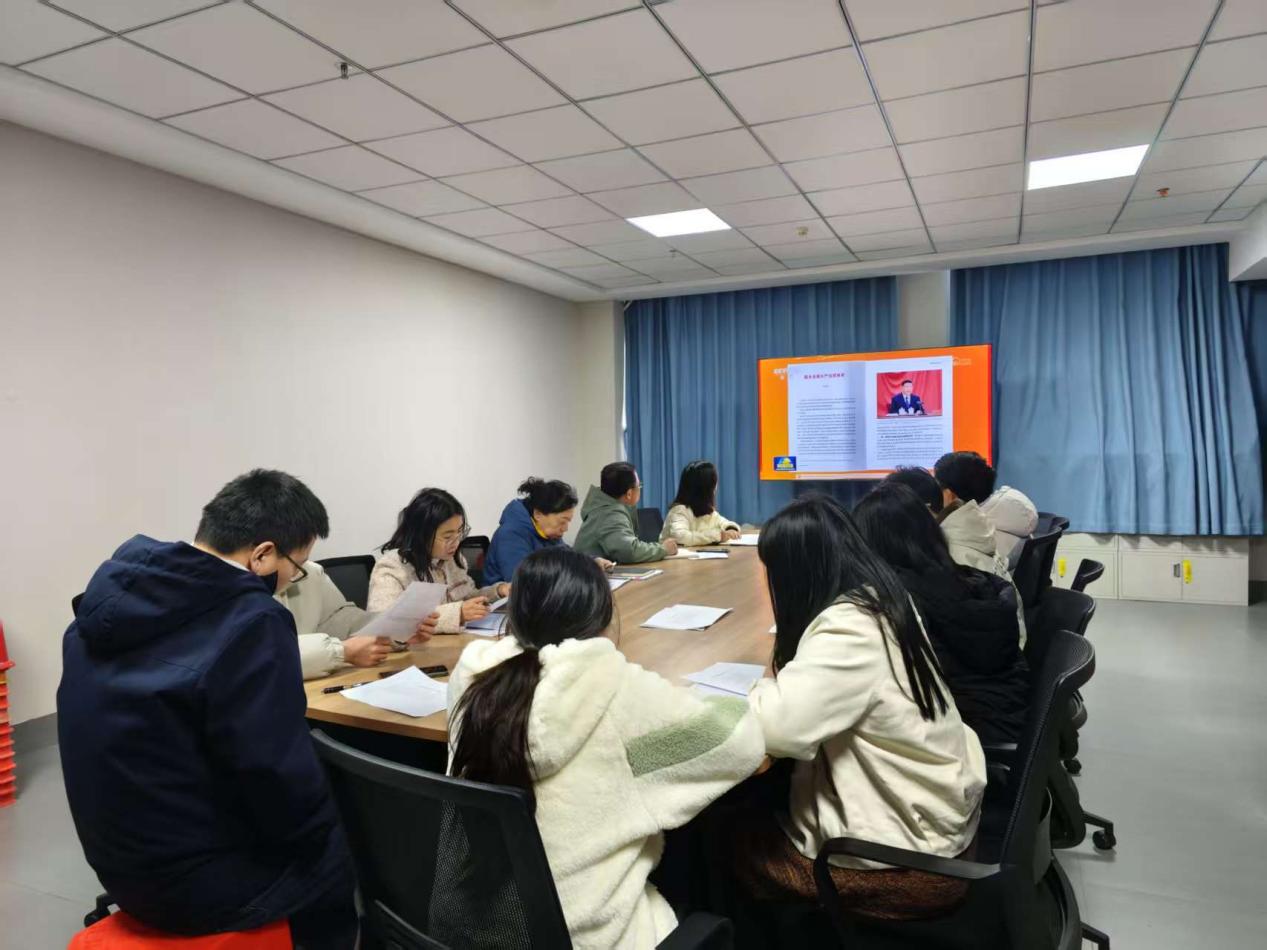 019f3130feed20860e94841625946f76_