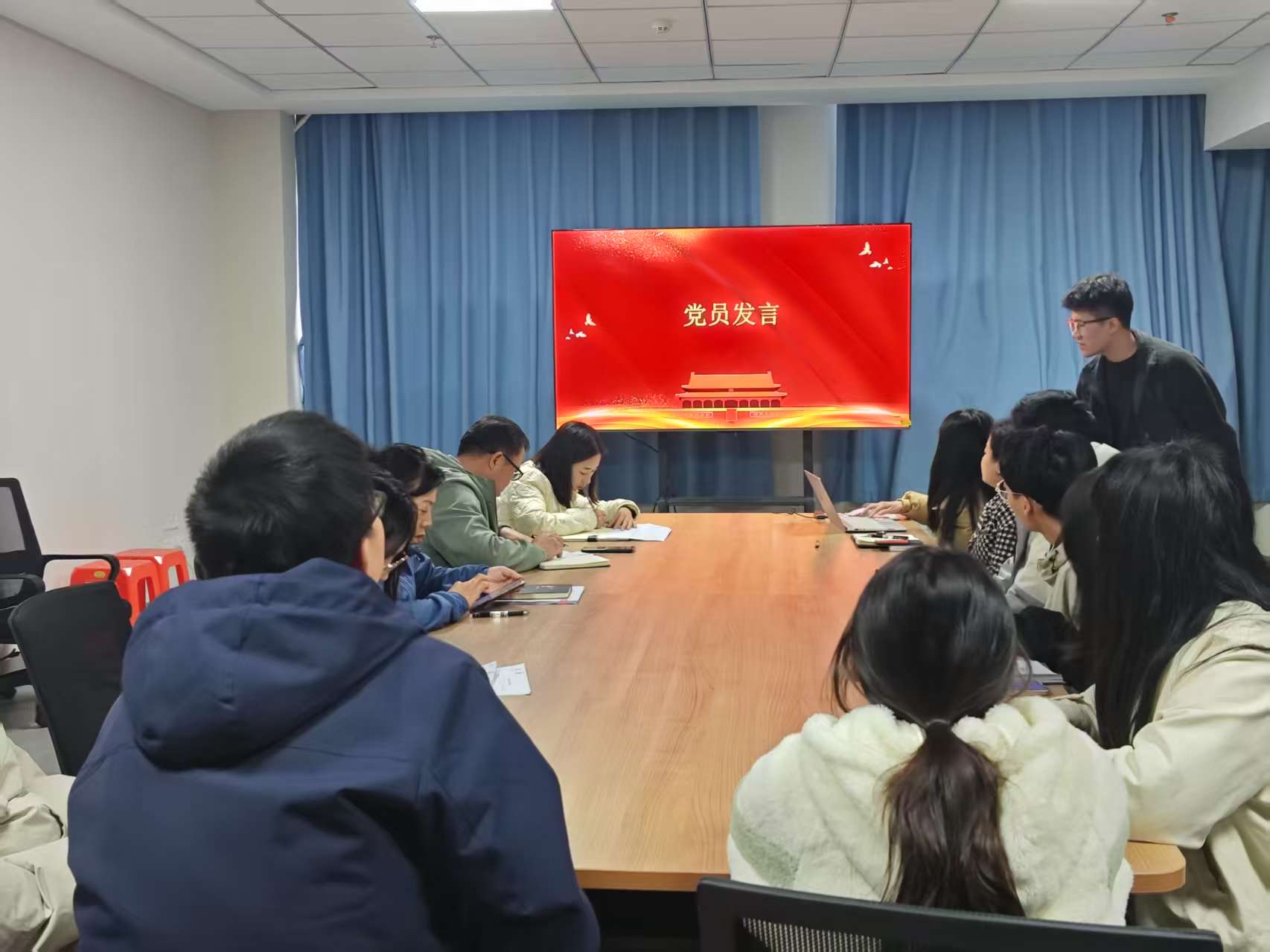 105207f282a34bccfdbda0d7f636e01a_