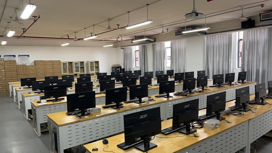 1c344d0f5bc3e54dbdb3f3970f4b713