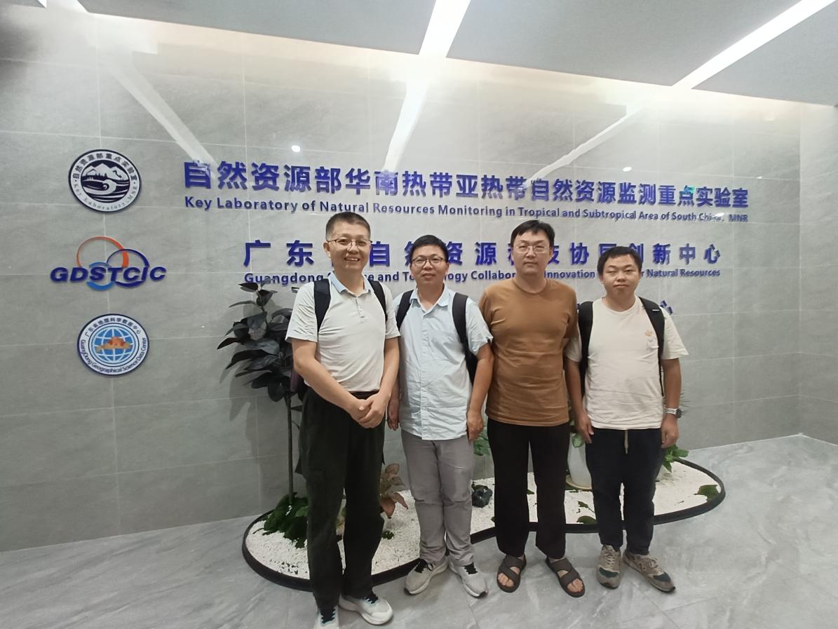 4e15b9577995f43bdc3d8e2b34478394