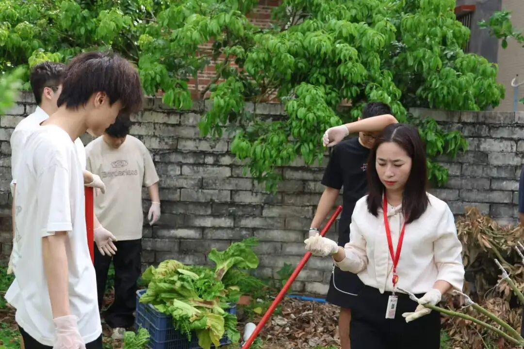 b55ea10b29c37e0d57e2f3992d79e6923733394b