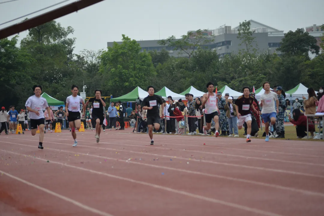 81de9bc32870bd84a92cdd0488e7c27c2e5809cd